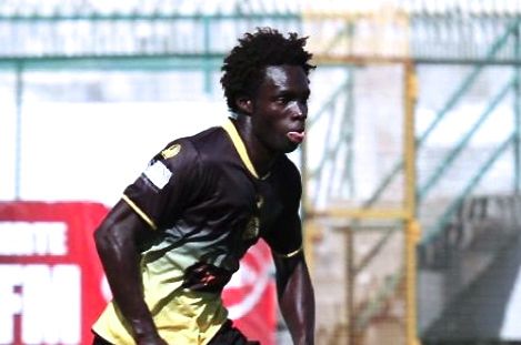 كرول يطلب انتداب لاعب سنغالي من صفوف نادي البنزرتي التونسي‎