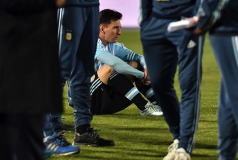 جد ميسي مقتنع باحتمال غياب اللاعب عن الأرجنتين حتى نهاية 2015