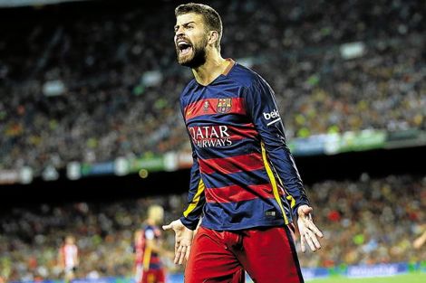 برشلونة يطلب مساواة بيكيه بما ارتكبه بيبي في 2012