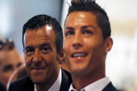رونالدو يهدي مينديز جزيرة بمناسبة زفافه