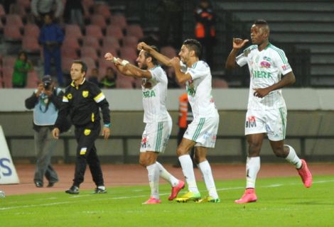 الرجاء "يصطاد" المغرب الفاسي بثلاثة أهداف ويرتقي للمركز السابع