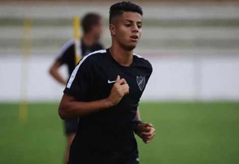 رسميا: الـ FIFA تسمح لمستور بالمشاركة مع ملقا