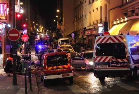 انفجاران قرب ملعب فرنسا الدولي والحديث عن 18 قتيلا