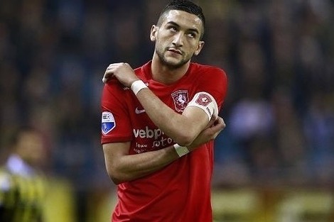 صحافة هولندا: "تفينتي" لم يتوصَّل بعَرضٍ لضَم زِياش رَغم اهْتمَام الأَندِية بِه