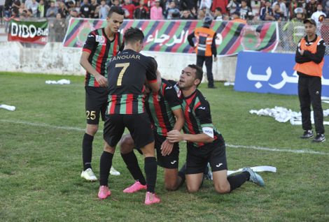 الـ FAR يتفوق على DHJ والـ KAC يقتسم نقاط مباراته مع الـ OCK
