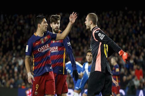 برشلونة وإسبانيول يتجاوزان كل الخطوط الحمراء