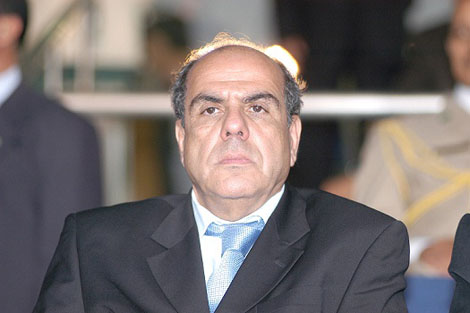 رئيس الاتحاد الجزائري يهدد لاعبي "الخضر" بالطرد