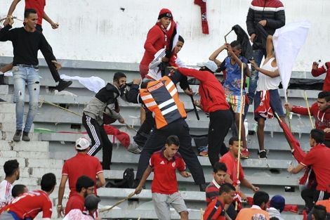 الداخلية تطالب الـ FRMF بالحزم في حق جماهير الأندية المثيرة للشغب