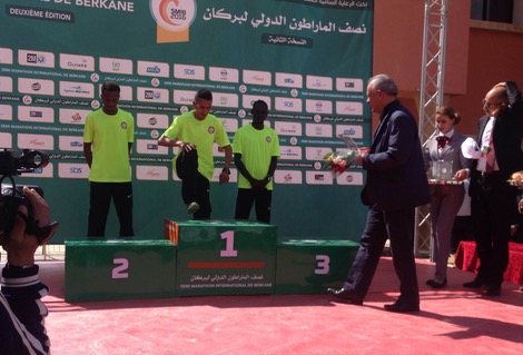 البحريني الحسن العباسي يفوز بسباق نصف الماراطون الدولي لبركان