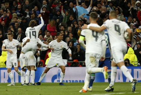 ريال مدريد يحتفل بالتأهل مع تعلم الدرس