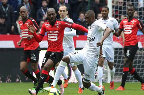 غانغون يعبر رين بثلاثية في الدوري الفرنسي