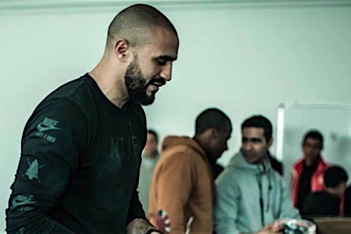 وكيل الملك بمحكمة مراكش يُقرر متابعة بدر هاري في حالة سراح