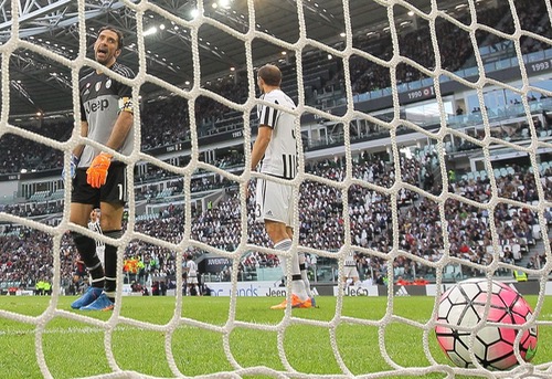 المخضرم بوفون لا يزال الورقة الرابحة الرئيسية لـ"لآزوري" في يورو 2016