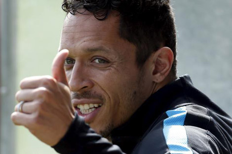 النيابة الإسبانية تلاحق لاعب برشلونة