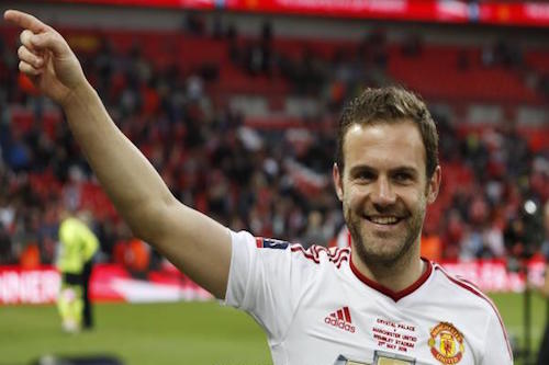 زيارة برشلونة تثير التكهنات حول ماتا