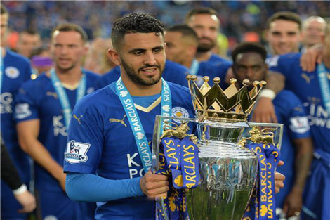 رياض محرز يتوّج بلقب أفضل لاعب في إفريقيا