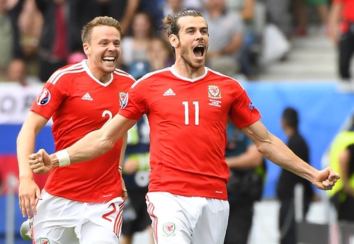 غاريث بيل يقود ويلز لاجتياز عقبة سلوفاكيا بثنائية في يورو 2016