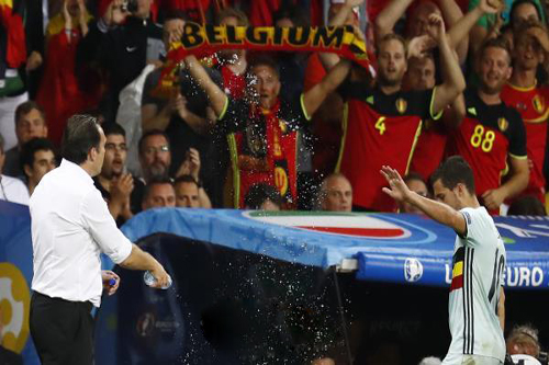 هازارد يقود بلجيكا بـ"قدميه" نحو نهائي اليورو