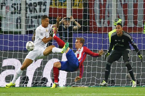 عمليتان جراحيتان لنافاس ودانيلو في مدريد