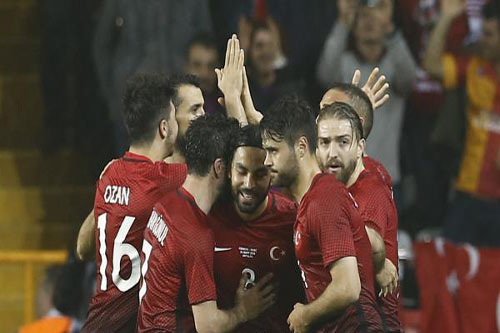 تركيا تفوز على سلوفينيا استعدادًا لليورو