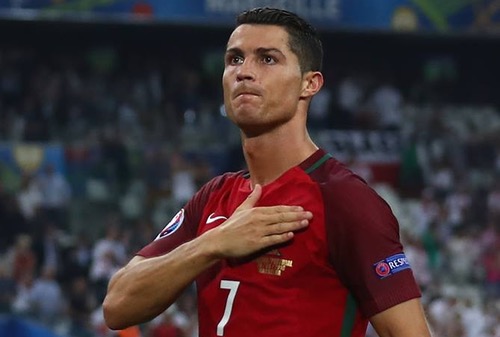 رونالدو على موعد مع مجد الأرقام القياسية أمام ويلز في نصف نهائي اليورو