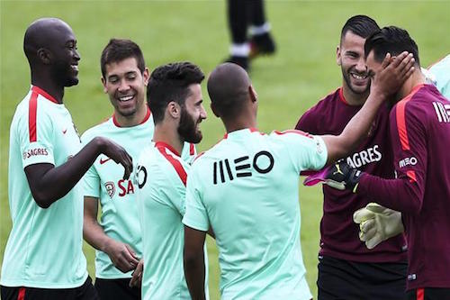 البرتغال الطامحة للقب جديد تصطدم بخبرة المكسيك في كأس القارات