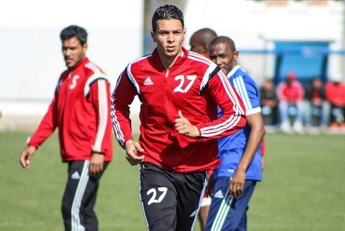 بعد قرار منع "الأجانب" عن دوري الجزائر.. هل يختار الليبي محمد زعبية اتحاد طنجة؟