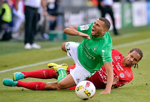 فضال تَجنّب "الكسر" ويحتاج وقتا للعودة.. ومدرب الـ ASSE: إصابة طنان طفيفة
