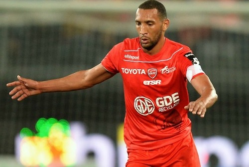 رونار يوجه الدعوة لعبد الحميد مدافع ديجون للحاق بالمنتخب استعدادا لمباراة ساوتومي
