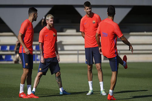 برشلونة يستأنف تدريباته استعدادا لديربي كتالونيا