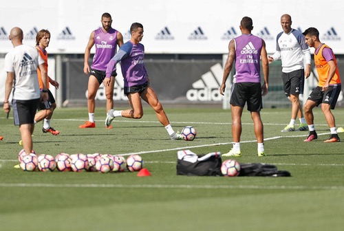 رونالدو يعود للبرتغال لمواجهة لشبونة رفقة الملكي في دوري أبطال أوروبا