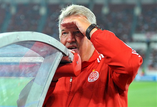 غَضب جماهيري على المدرب توشاك ومَطالب بإقالته قبل موقعة الزمالك بـ"العُصبة"