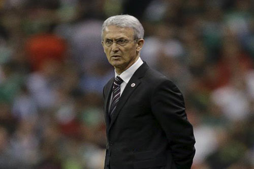 رسميًا.. الإسباني فلورو ينفصل عن منتخب كندا