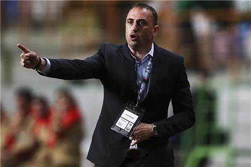 إيفايلو بيتيف في طريقه لقيادة دينامو زغرب