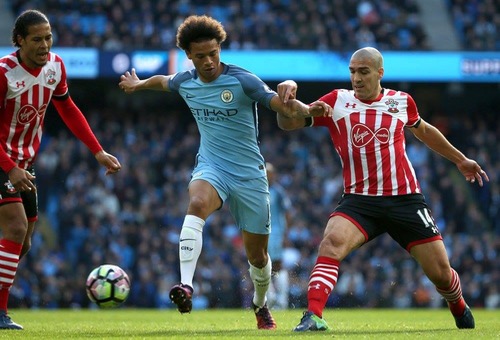 مانشستر سيتي يواصل ترنحه ويكتفي بالتعادل مع ساوثهمبتون في الدوري الإنجليزي