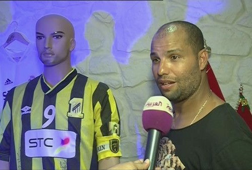 كماتشو: لدي مُتحف في منزلي يضم الأحْذية التي سجّلت بها.. والاتحاد مَنحني الشّهرة