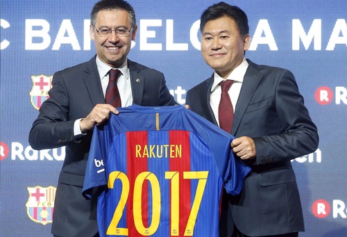 برشلونة يطيح بمانشستر يونايتد وتشيلسي ليصبح صاحب أغلى قميص بين أندية العالم
