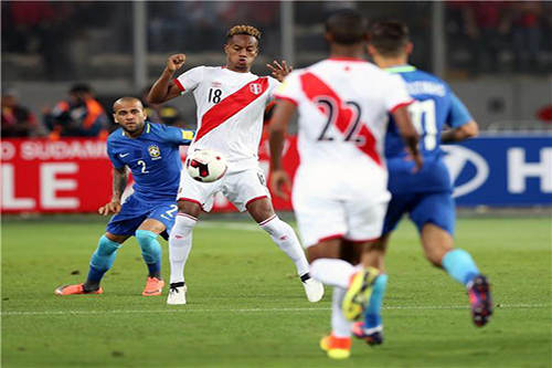 تفاؤل في بيرو بشأن قائد المنتخب