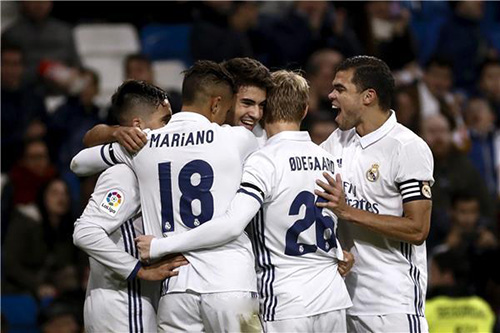 الملاعب الأوروبية تنتظر بشغف 5 مواجهات مثيرة