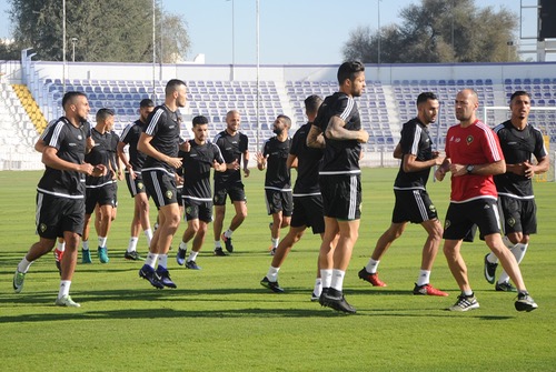 المُنتخب ينهي الثلث الأول من مُعسكر الإمارات والجالية المغربية تُحفّز اللاعبين‎