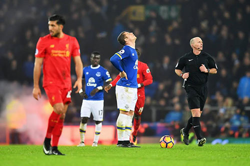 ماني يقتنص فوزا قاتلا لليفربول أمام إيفرتون