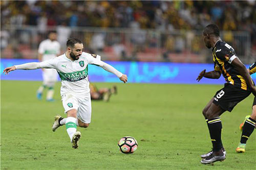 ثنائي اتحاد جدة يعلق على الإطاحة بالأهلي