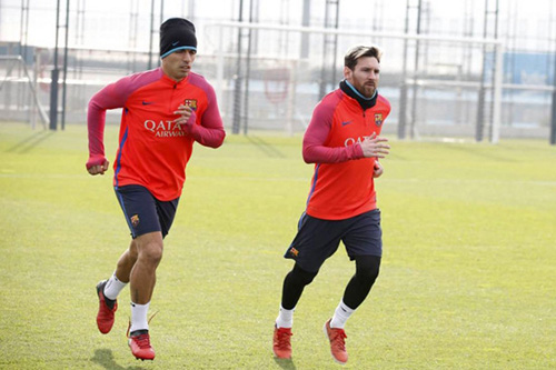 برشلونة يستأنف تدريباته استعدادا لمواجهة مونشنغلادباخ