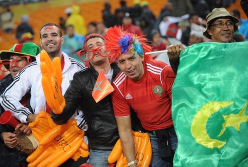 حافلات خاصة لنقل جمهور المنتخب في الغابون ونقص الفنادق يقلص من رحلات المغاربة
