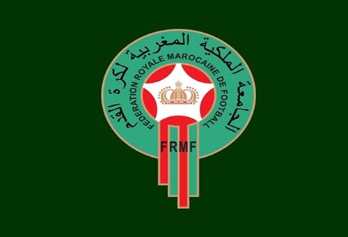 الجامعة تنصف لاعبين سابقين بالكوكب وتمكنهم من مستحقاتهم