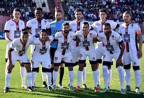 مغامرة في بحر سيراليون واتحاد اللاعبين كمجموعة.. لقطات من وصول بعثة الفتح إلى فريتاون