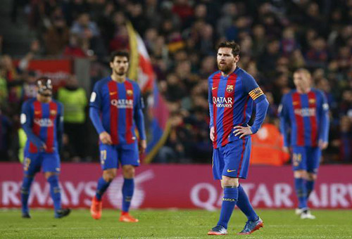برشلونة يعاني في غياب أوميتيتي