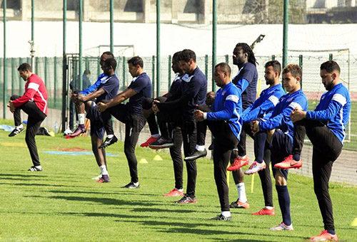 لائحة الوداد المستدعاة لمواجهة صان داونز‎