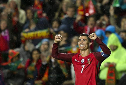 رونالدو يتحدَّث عن اللعب مع منتخب بلاده بمسقط رأسه