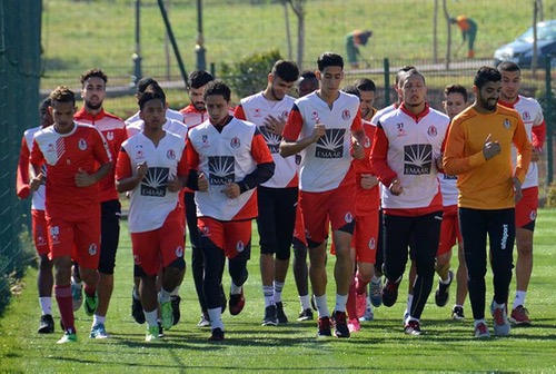الغيابات تزيد من متاعب الفتح.. وحصتين تدريبيتين قبل مواجهة الـ MAS بـ"الكاف"‎